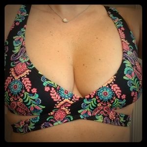 Bikini top